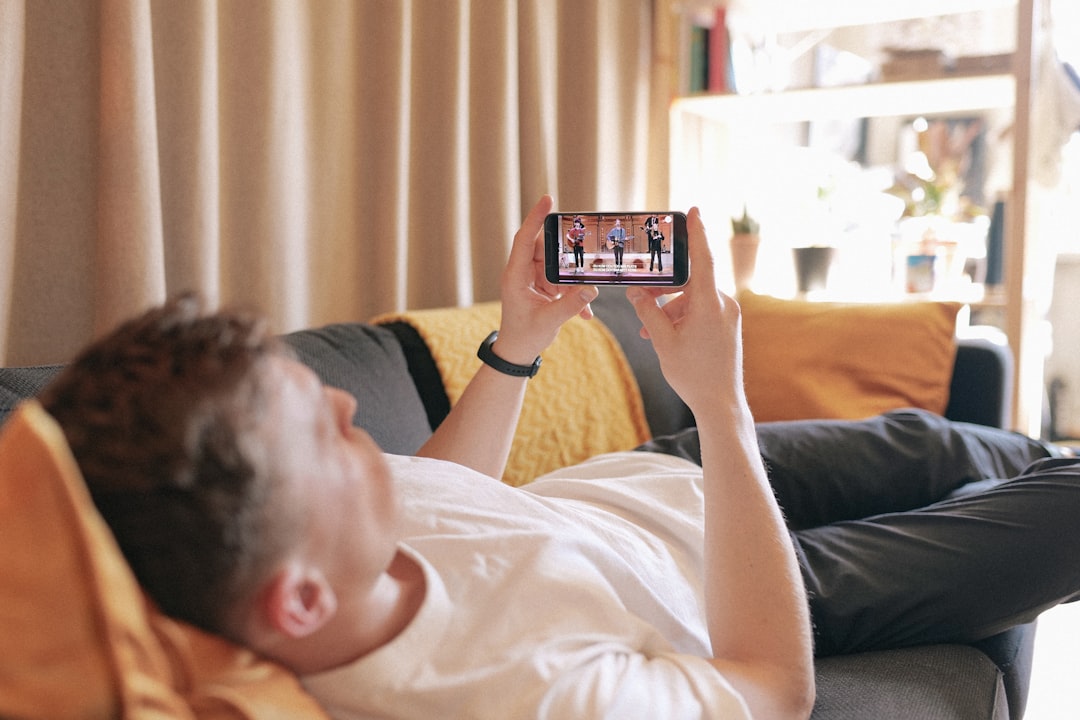 Ver películas en el móvil: la mejor app guía